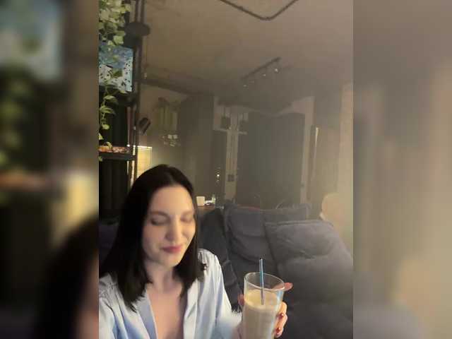 -Your-Michelle-'s BongaCams show and profile