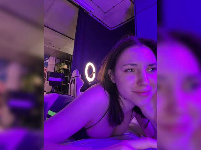 -Your-Michelle-'s BongaCams show and profile