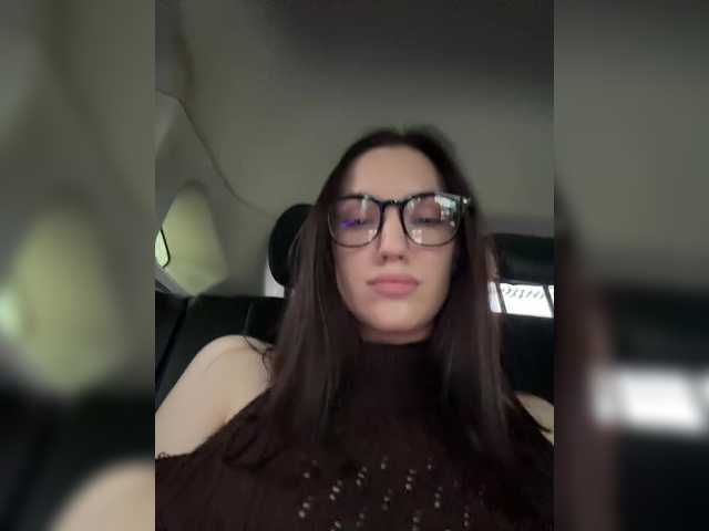 Sex chat gratuit in direct cu -Your-Michelle- pe BongaCams