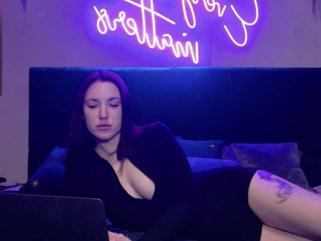 -Your-Michelle-'s BongaCams show and profile