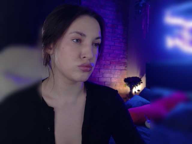 -Your-Michelle-'s BongaCams show and profile