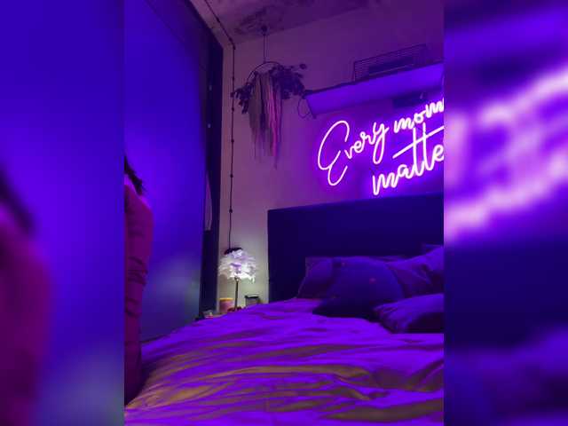 -Your-Michelle-'s BongaCams show and profile