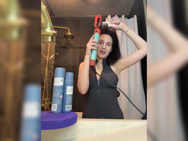 -Your-Michelle-'s BongaCams show and profile