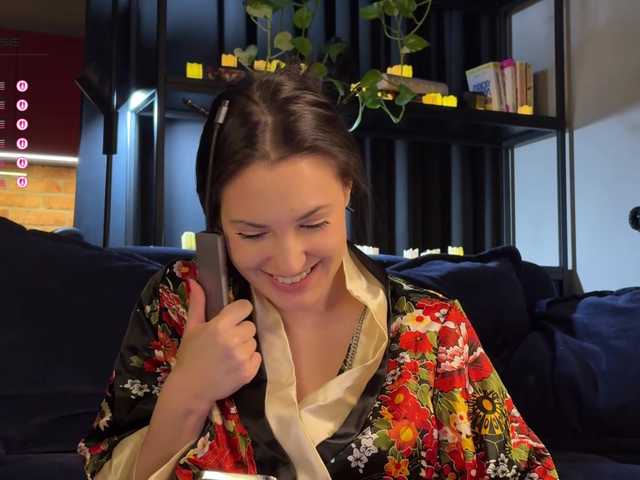 -Your-Michelle-'s BongaCams show and profile