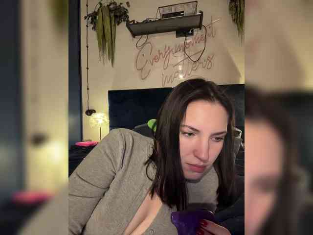 -Your-Michelle- webcam