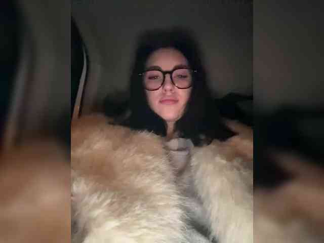 -Your-Michelle- webcam