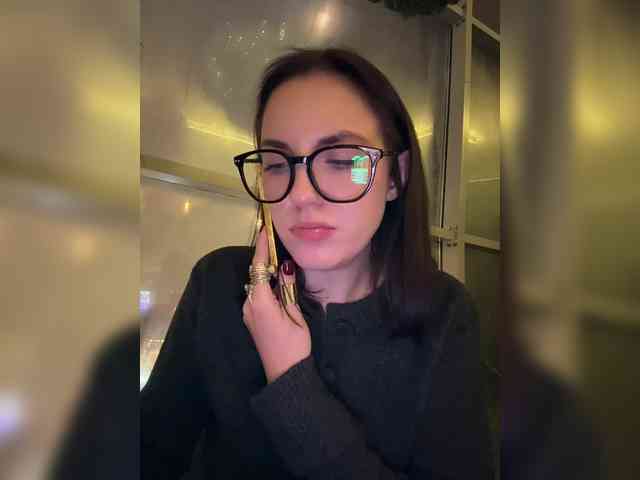 -Your-Michelle- webcam