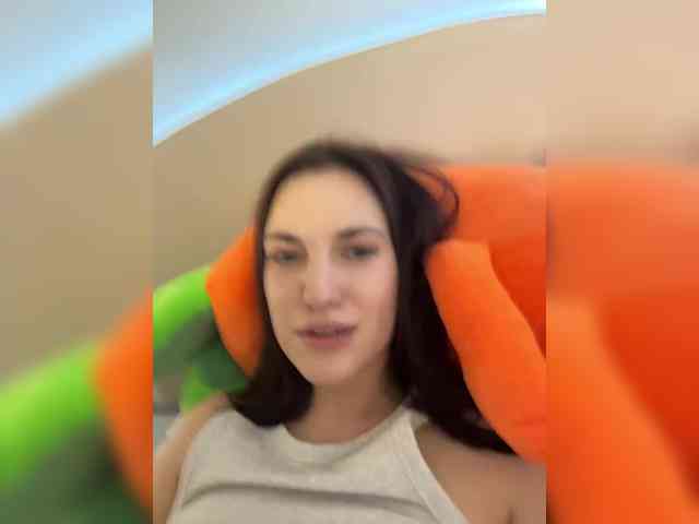 -Your-Michelle- webcam