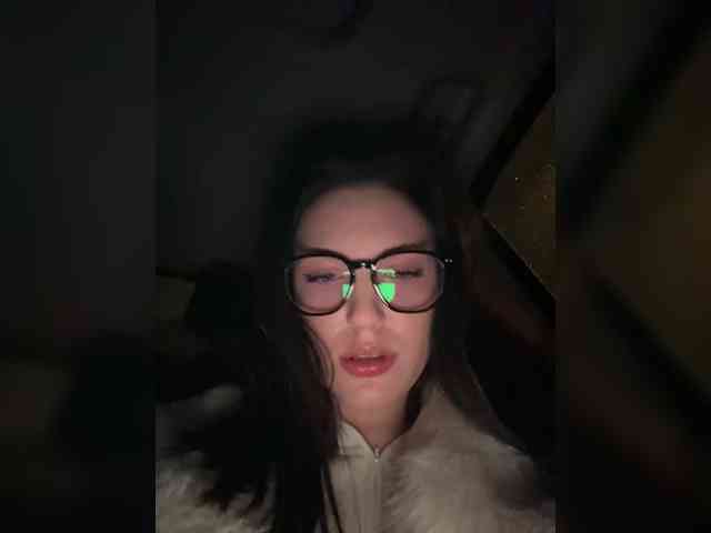 -Your-Michelle- webcam