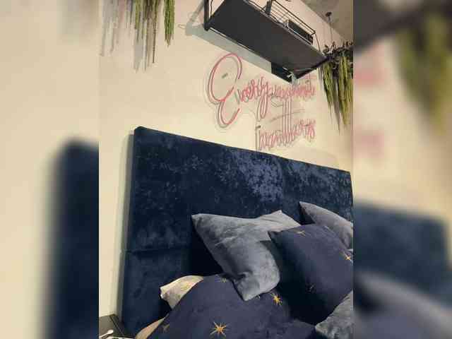 -Your-Michelle- webcam