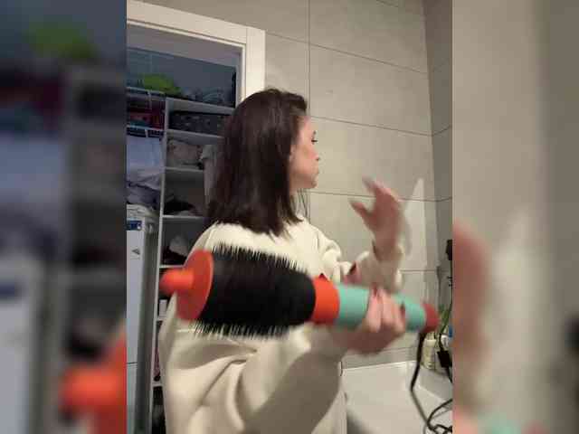 -Your-Michelle- webcam