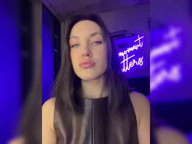 -Your-Michelle- webcam