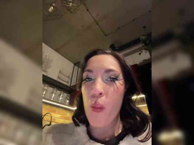 -Your-Michelle- webcam