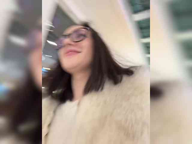 -Your-Michelle- webcam