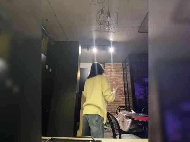 -Your-Michelle- webcam