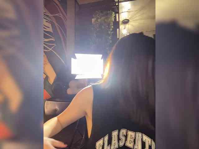 -Your-Michelle- webcam