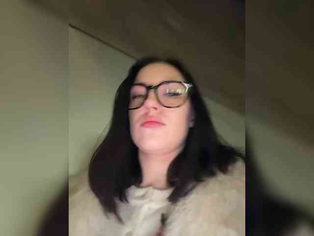 -Your-Michelle- webcam