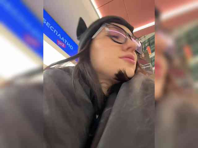 -Your-Michelle- webcam