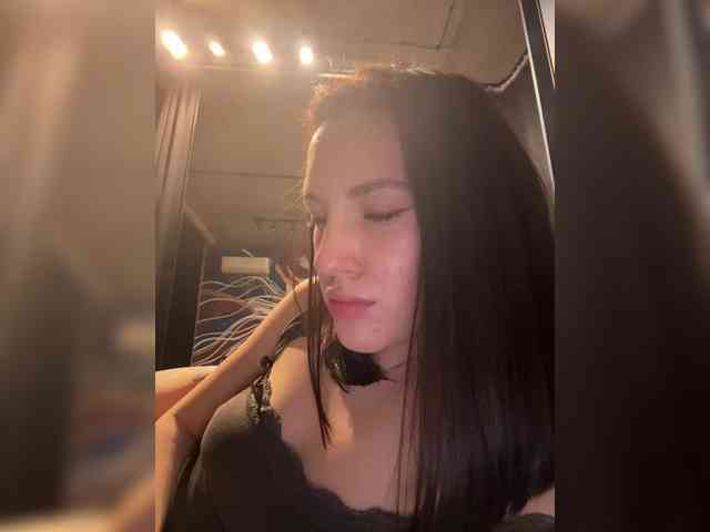 -Your-Michelle- webcam