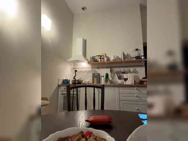 -Your-Michelle- webcam