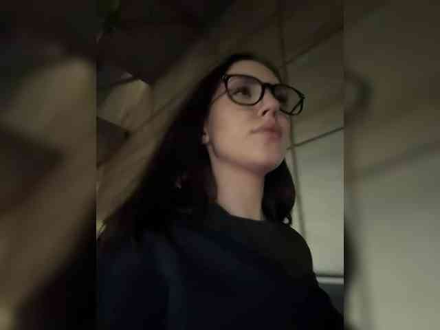 -Your-Michelle- webcam