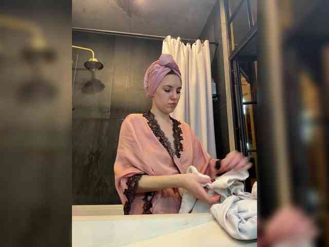 -Your-Michelle- webcam