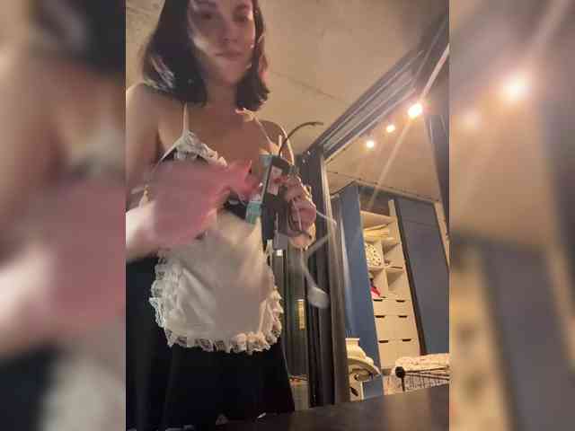 -Your-Michelle- webcam