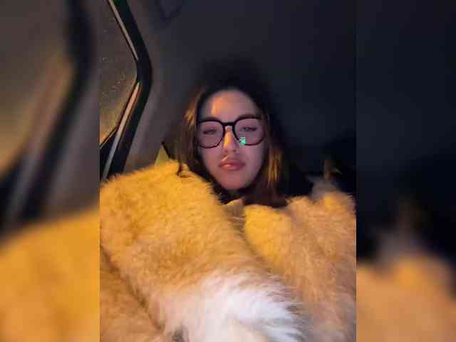 -Your-Michelle- webcam