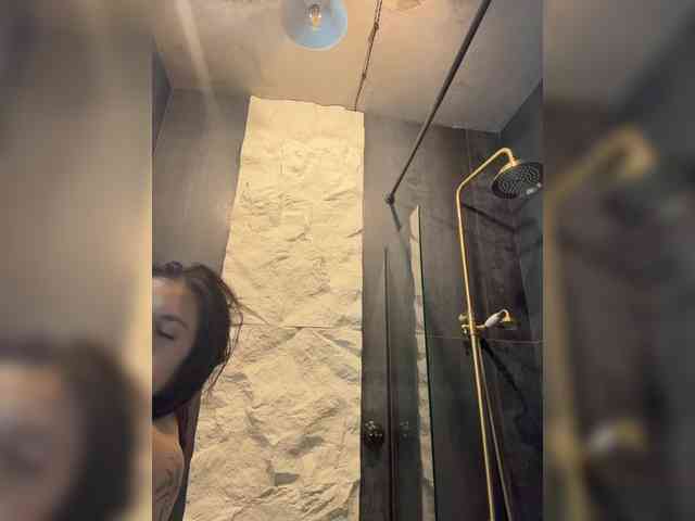 -Your-Michelle- webcam