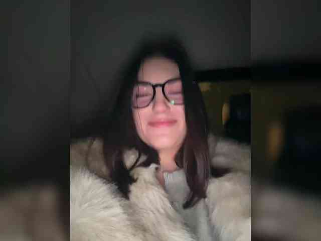 -Your-Michelle- webcam