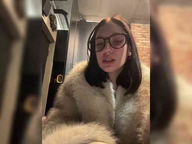 -Your-Michelle- webcam