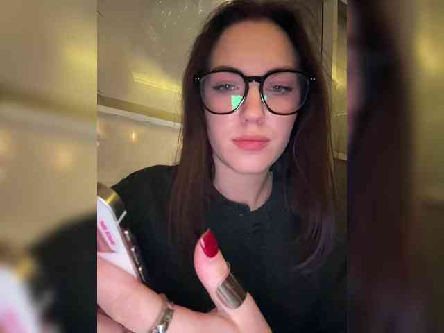 -Your-Michelle- webcam