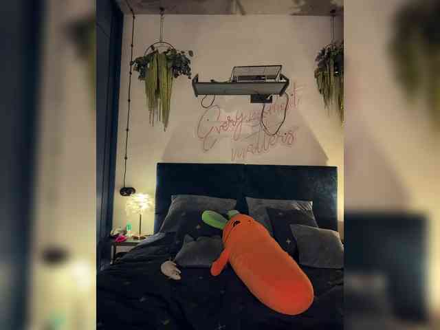 -Your-Michelle- webcam