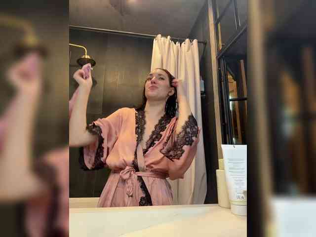 -Your-Michelle- webcam