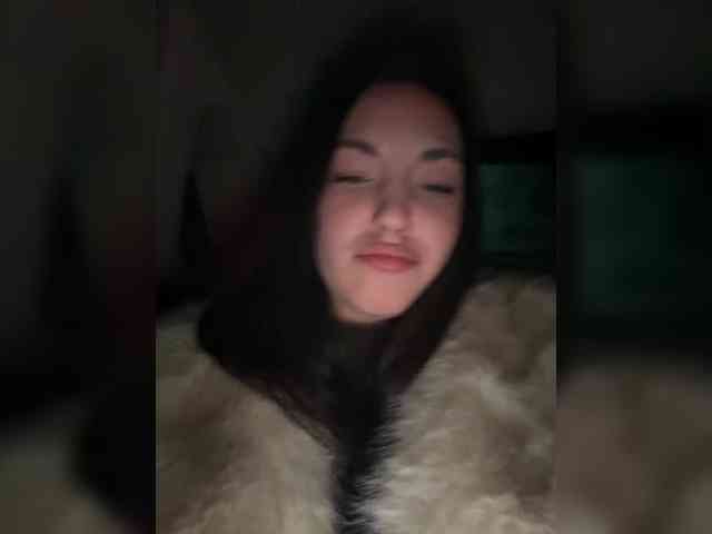 -Your-Michelle- webcam