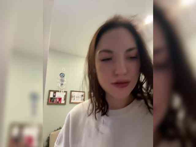 -Your-Michelle- webcam