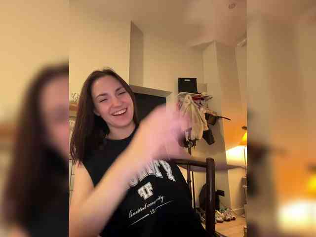 -Your-Michelle- webcam