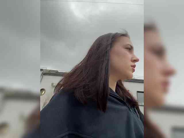 -Your-Michelle- webcam