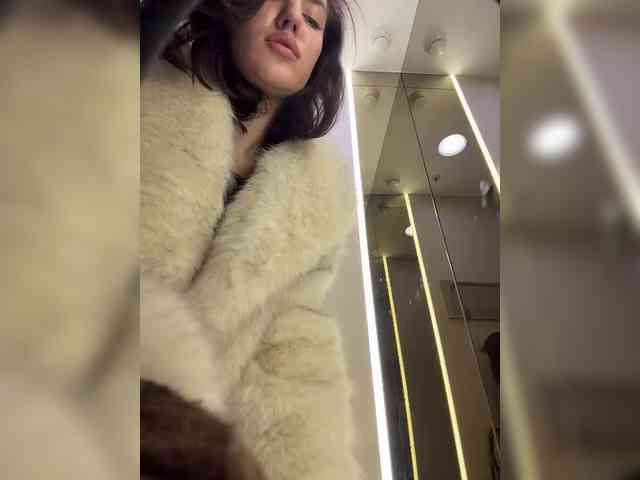 -Your-Michelle- webcam