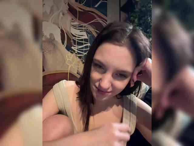 -Your-Michelle- webcam