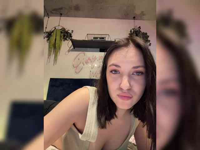 -Your-Michelle- webcam