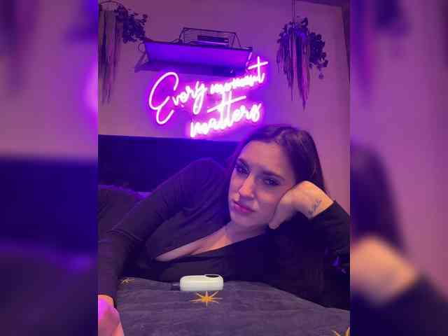 -Your-Michelle- webcam