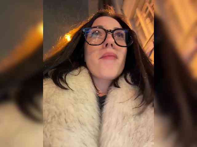 -Your-Michelle- webcam