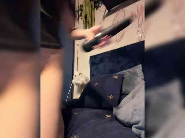 -Your-Michelle- webcam