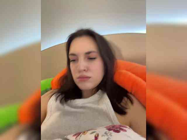 -Your-Michelle- webcam