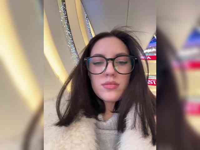 -Your-Michelle- webcam