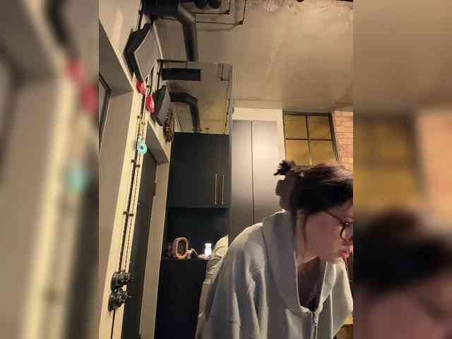 -Your-Michelle- webcam