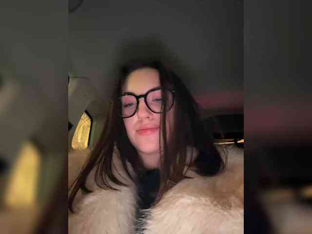 -Your-Michelle- webcam