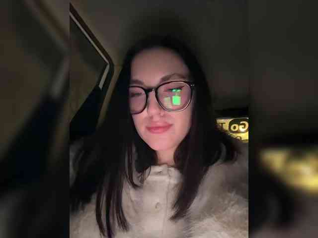 -Your-Michelle- webcam