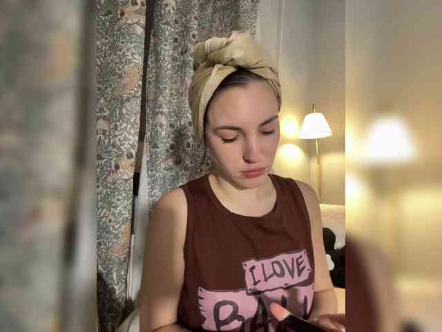 -Your-Michelle- webcam